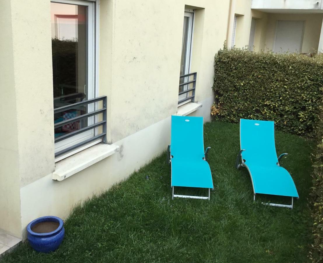 L Edelweiss Et Sa Piscine Apartment Albertville Bagian luar foto